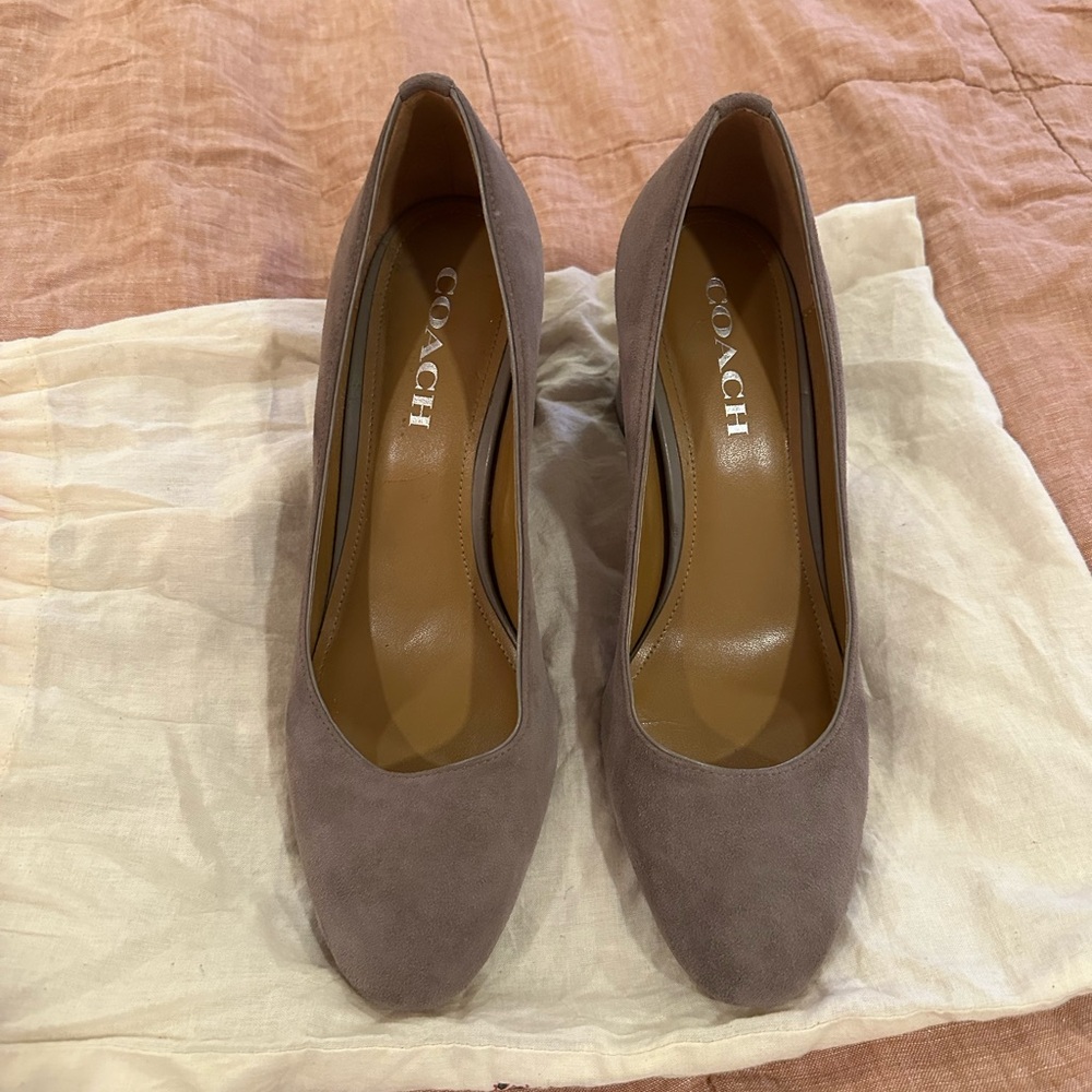 Suede Block Heel Pumps - Picture 2 of 6